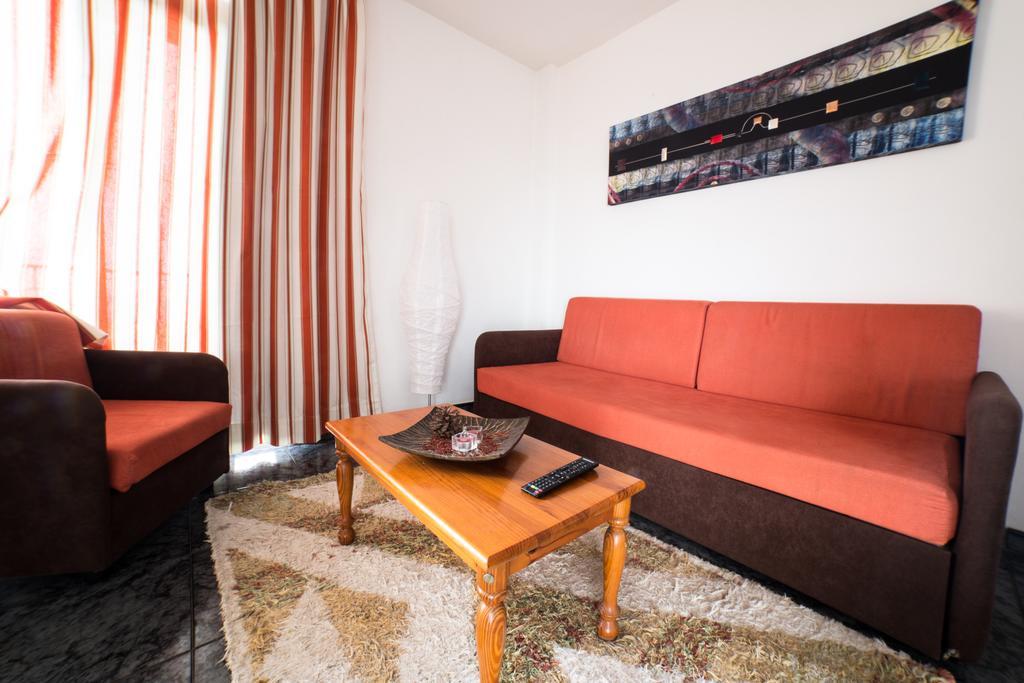 Apartamentos Jucar フロンテーラ エクステリア 写真